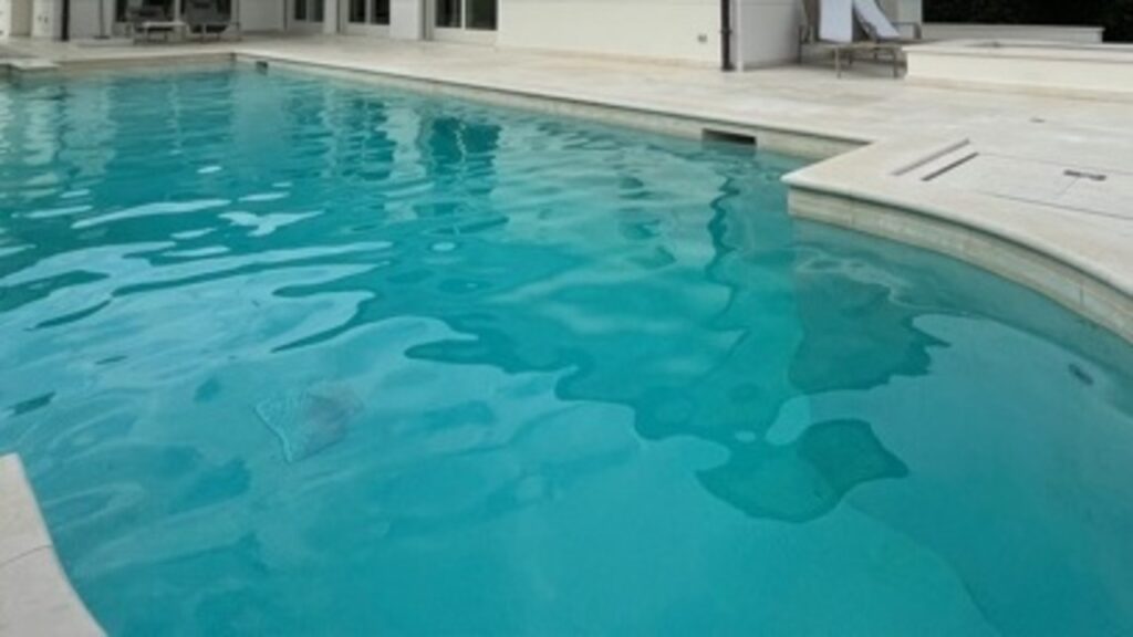 Beautiful villa with swimming pool