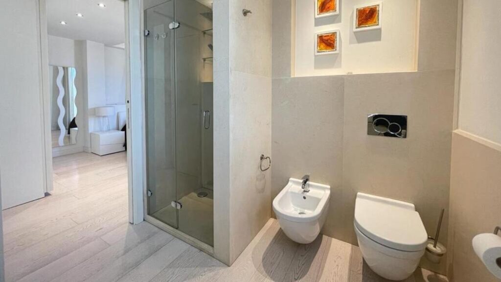 New semi-detached villa in the center of Forte dei Marmi