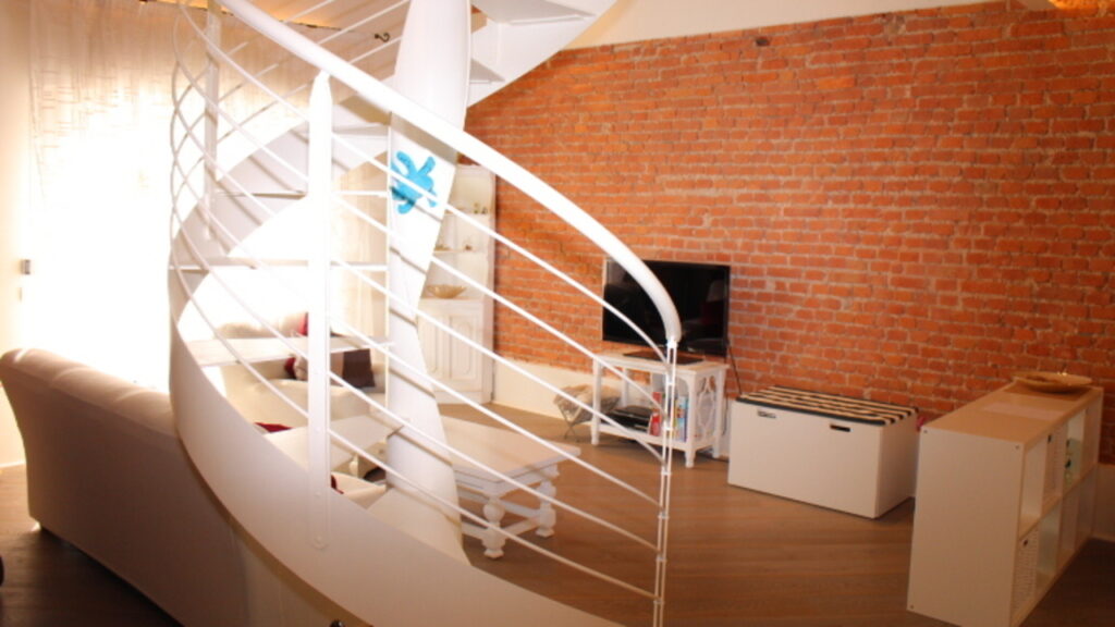 Central apartment, 100 meters from the sea