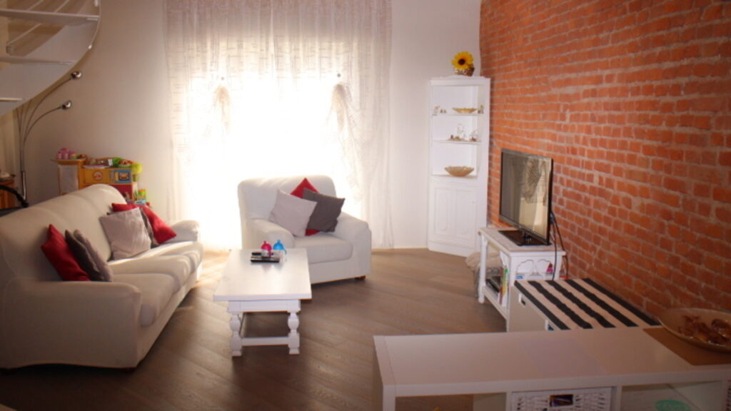 Central apartment, 100 meters from the sea