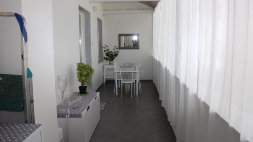 Central apartment, 100 meters from the sea