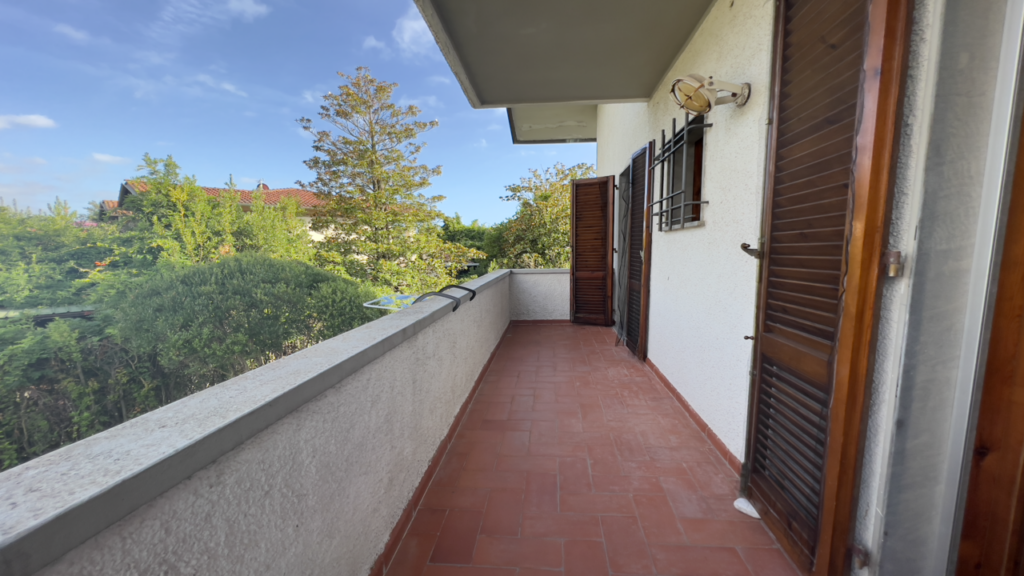 ESCLUSIVA! Villa in zona residenziale vicino al centro di Forte dei Marmi