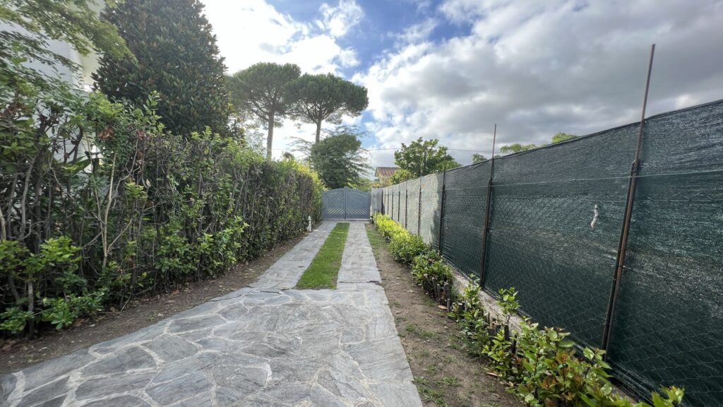 ESCLUSIVA! Villa in zona residenziale vicino al centro di Forte dei Marmi