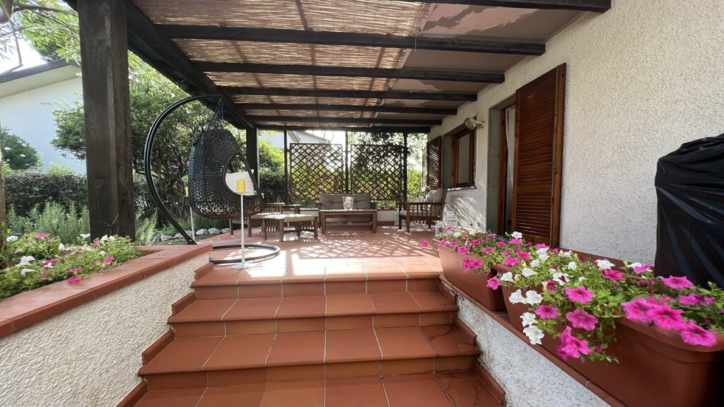 ESCLUSIVA! Villa in zona residenziale vicino al centro di Forte dei Marmi