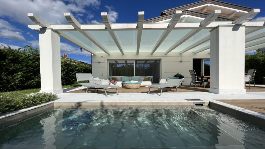 Elegante villa con jacuzzi esterna