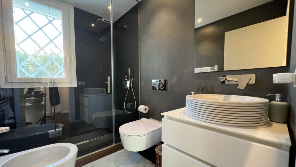Elegante villa con jacuzzi esterna