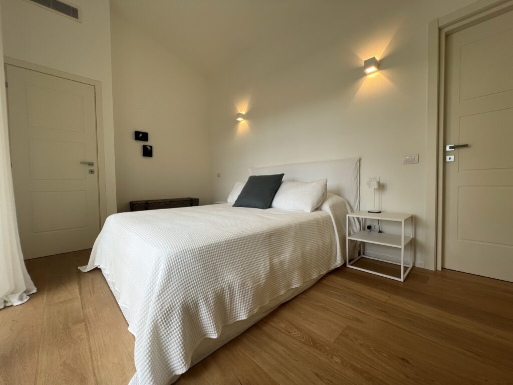 Completely renovated villa in a residential area near the center of Forte dei Marmi