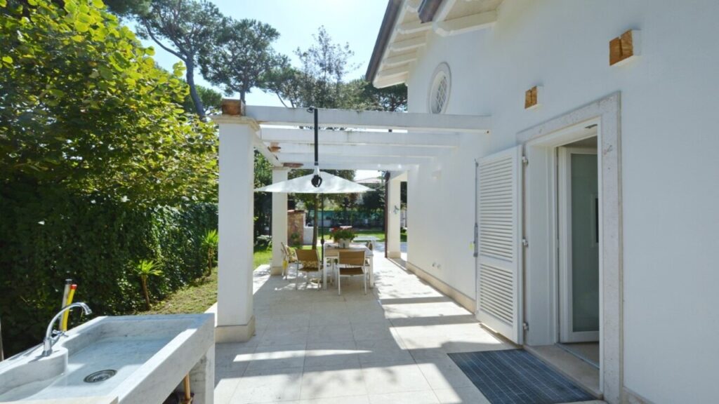Elegante villa in prestigiosa zona residenziale
